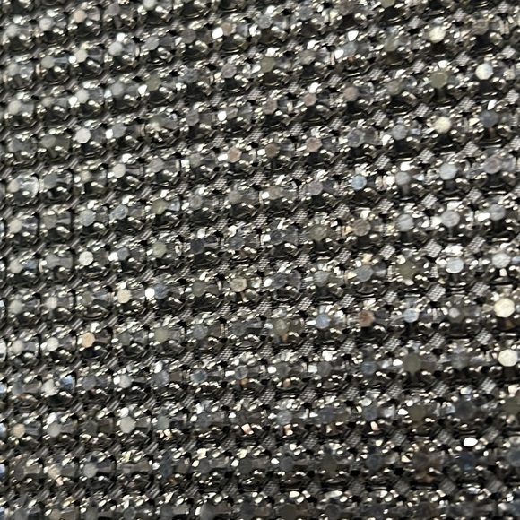 Express Signs Silver Bling Chain Link Crossbody Clutch - Picture 3 of 13